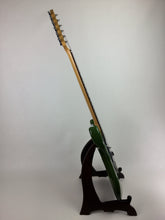 Cargar imagen en el visor de la galería, Atsah Guitars Model S Forest Green (w/ padded Atsah gig-bag)