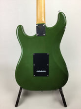 Carregar imagem no visualizador da galeria, Atsah Guitars Model S Forest Green (w/ padded Atsah gig-bag)