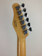 Cargar imagen en el visor de la galería, Atsah Guitars Model S Forest Green (w/ padded Atsah gig-bag)